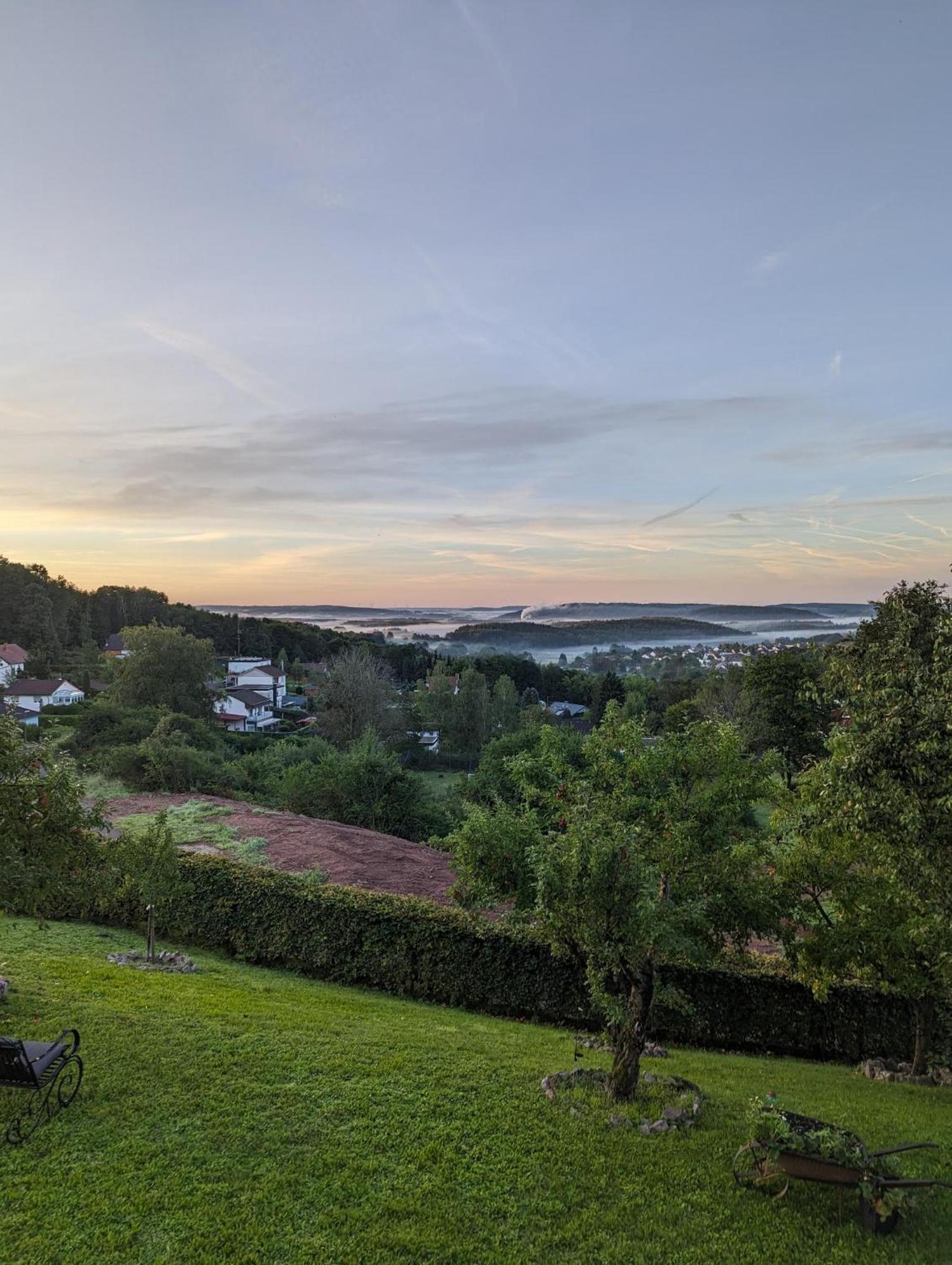 Sonnige Aussicht Villa Losheim Dış mekan fotoğraf